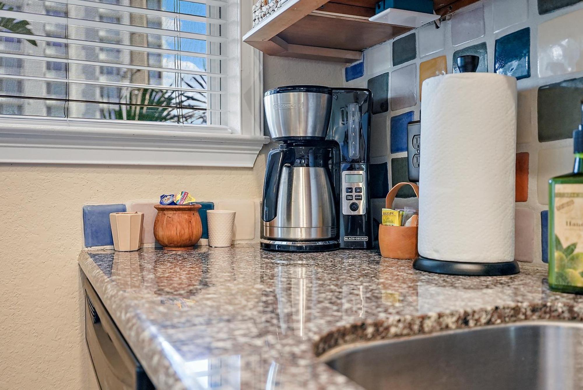 Wine-Dine-Sunshine Cozy Flat In The Heart Of Dtsp Villa St. Petersburg Eksteriør bilde