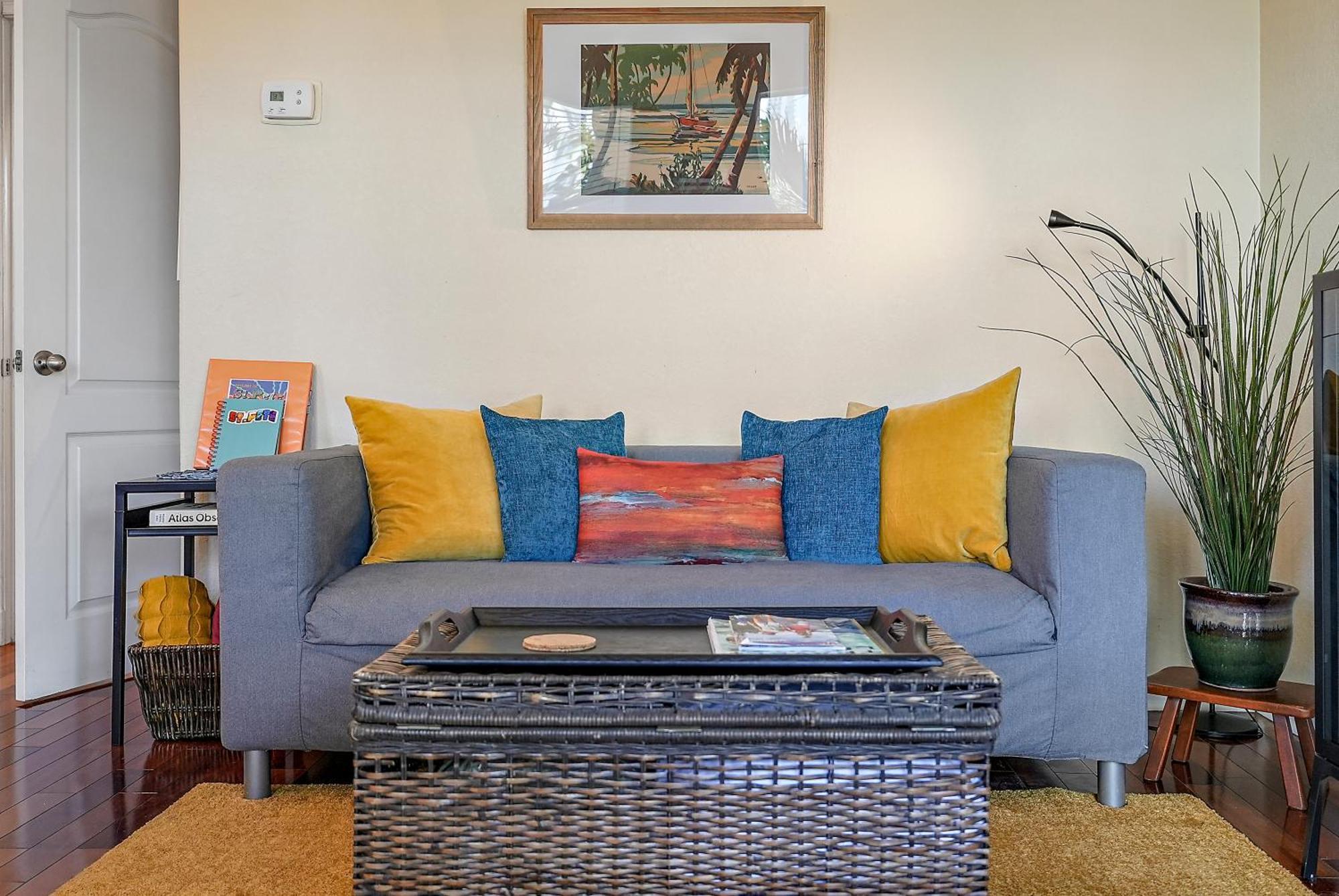 Wine-Dine-Sunshine Cozy Flat In The Heart Of Dtsp Villa St. Petersburg Eksteriør bilde